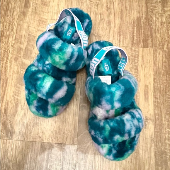 NWOT UGG Oh Yeah Marble
Aquatic Blue Sheepskin Slide Slippers!  Size: 7 EU 38 - Picture 8 of 8